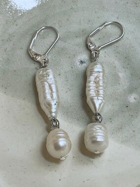 Artisan Freshwater Pearl Dangle Earrings - Good Vibrations